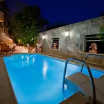 Thymis Lejlighedshotel
