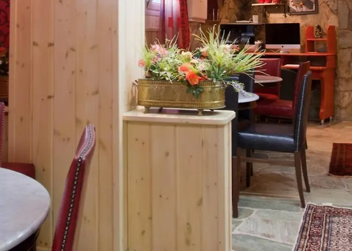 Апарт-отель Thymis 3*