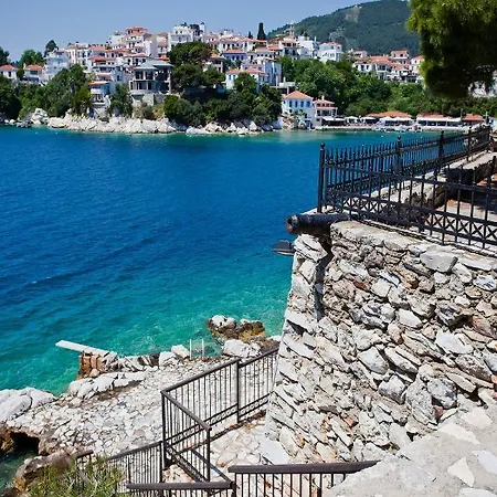 Thymis Скиатос