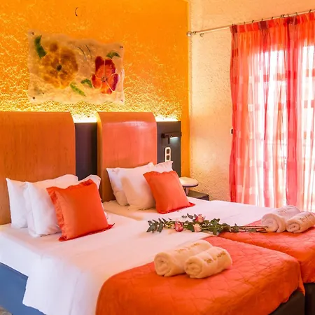 Апарт-отель Thymis