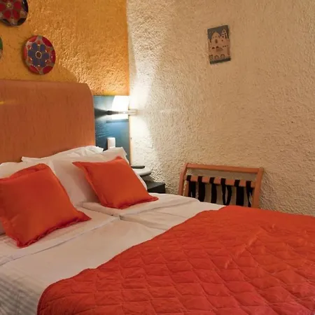 Thymis Skiathos Town