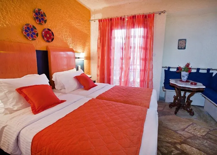 Thymis Aparthotel 3*